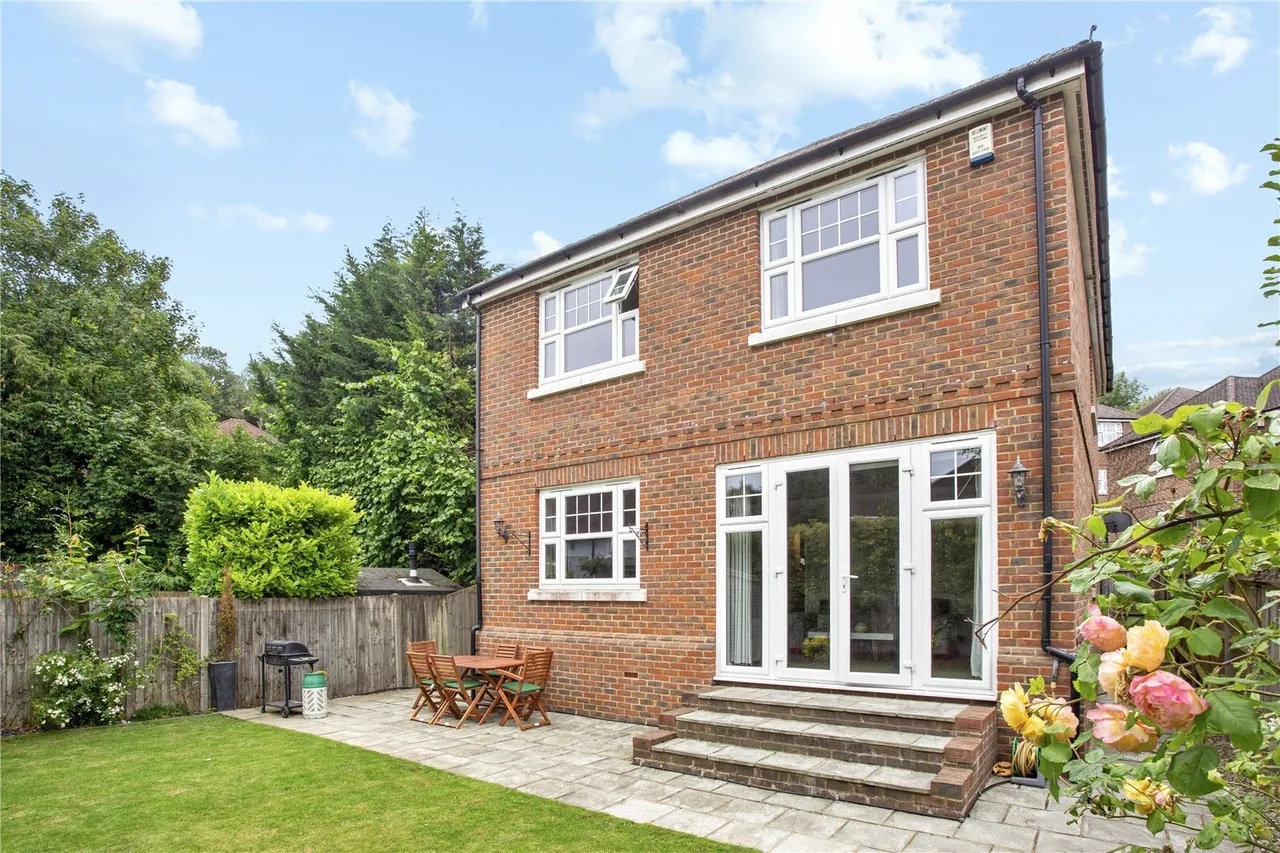 Churchview Close, Caterham, CR3, photo 9