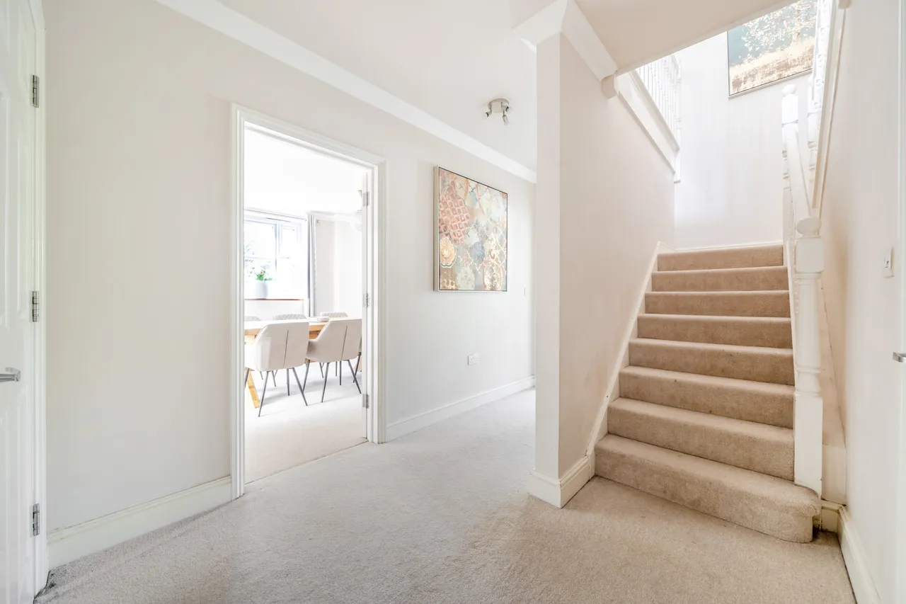 Churchview Close, Caterham, CR3, photo 5