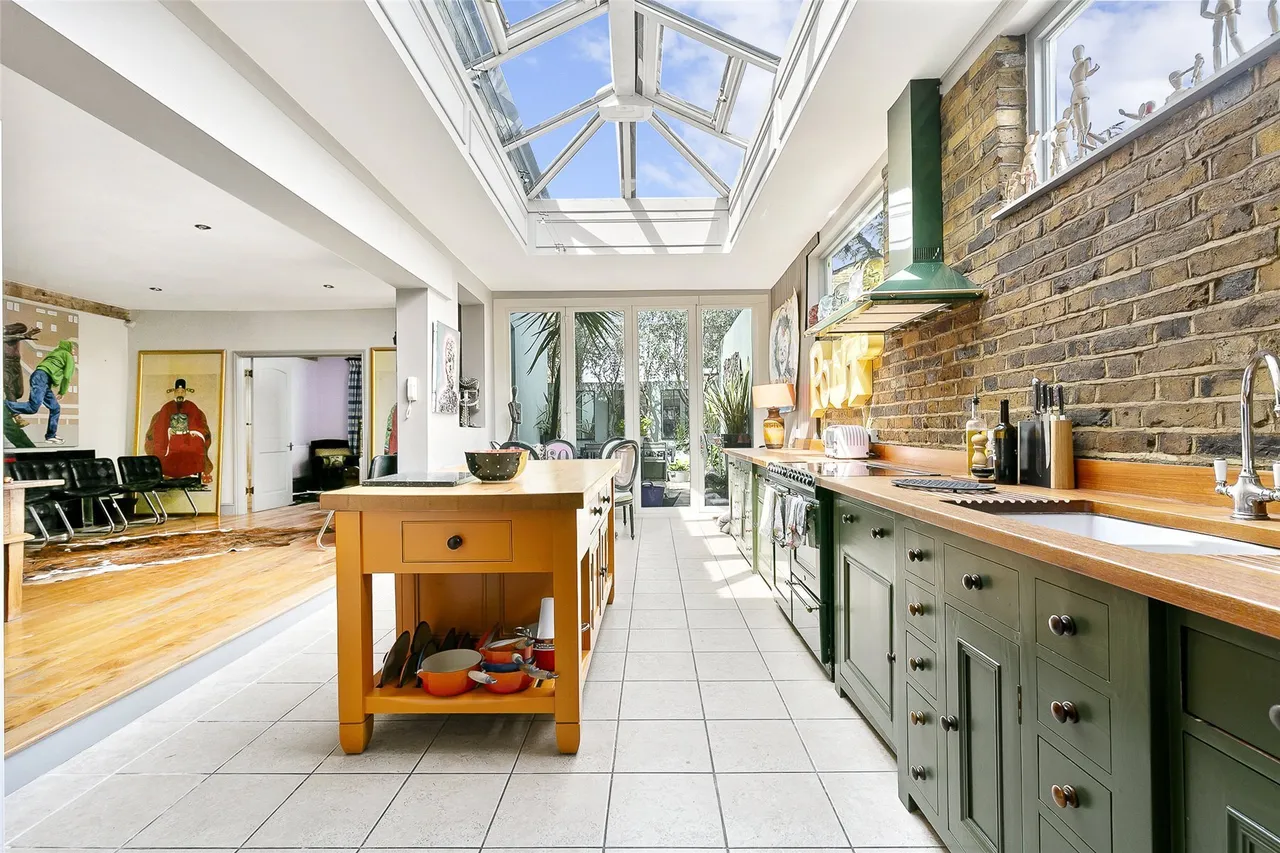 Swaffield Road, London, SW18, photo 10