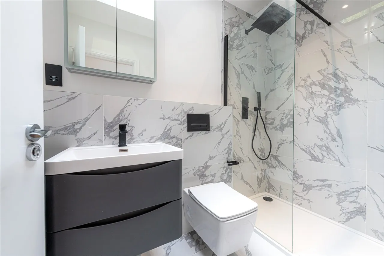 4 bed flat to rent — Cambridge Gardens, London, W10
