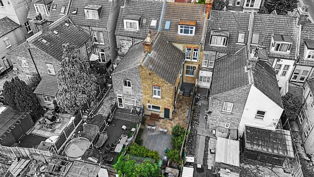 York Road, Southend-On-Sea, SS1, photo 25
