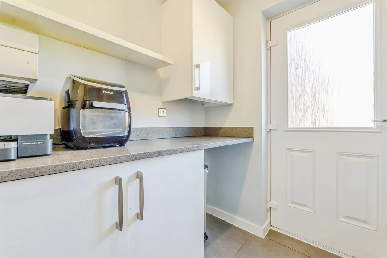 Llys Illtern, Capel Llanilltern, Cardiff, photo 10
