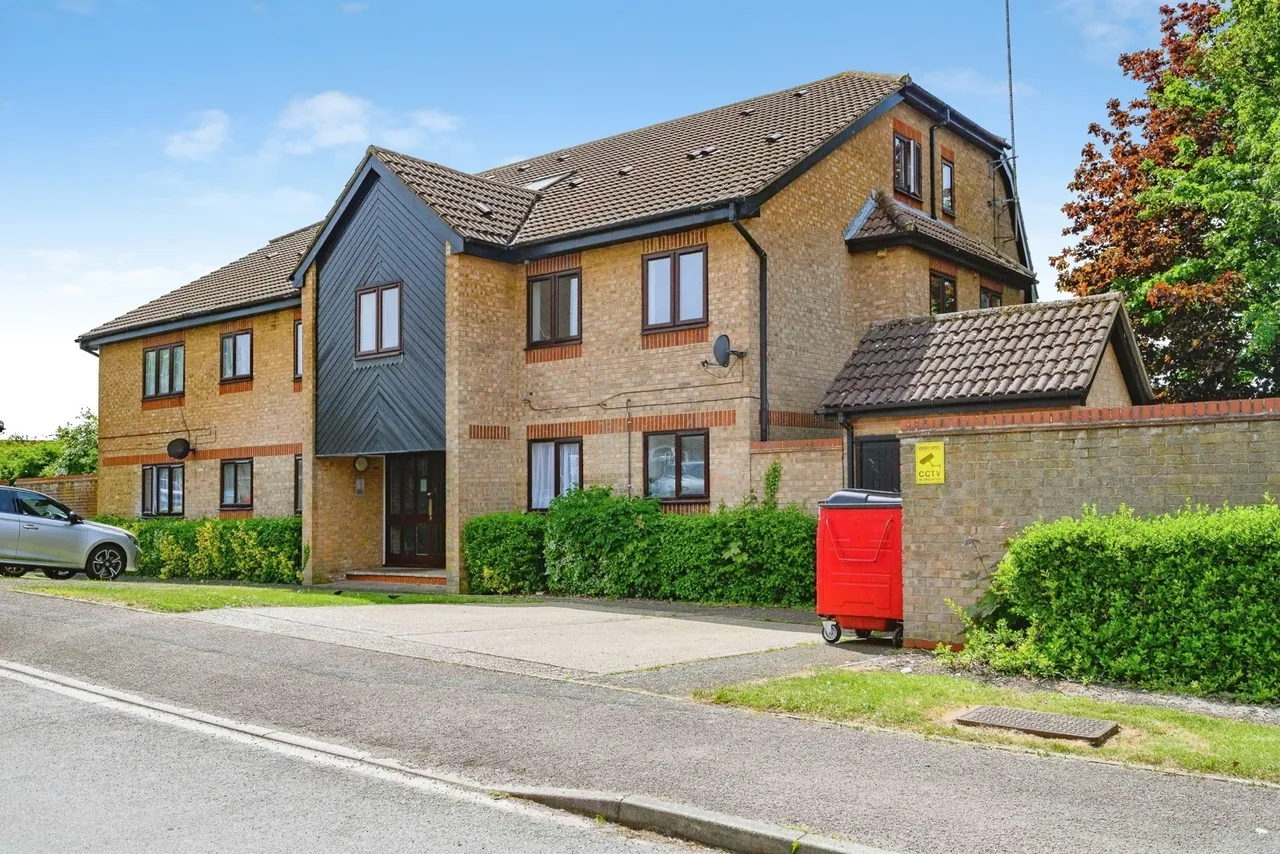 2 bed flat for sale — Rodeheath, Luton, Bedfordshire, LU4