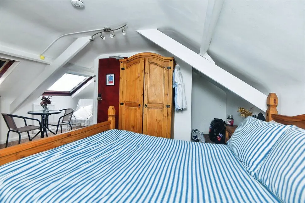 Thornton Avenue, Plymouth, Devon, PL4, photo 6