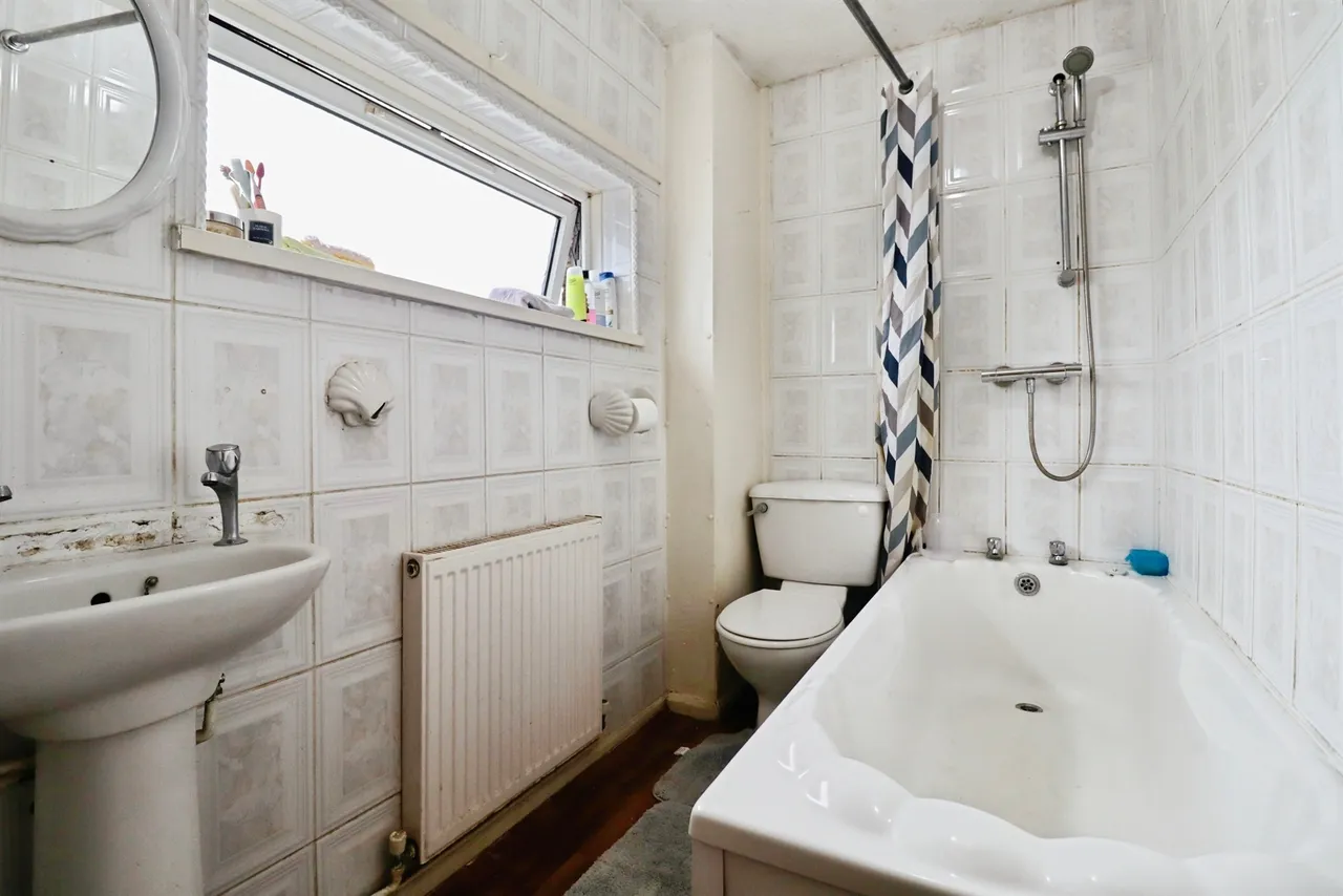 Thomas Street, Cardiff, CF11, photo 13