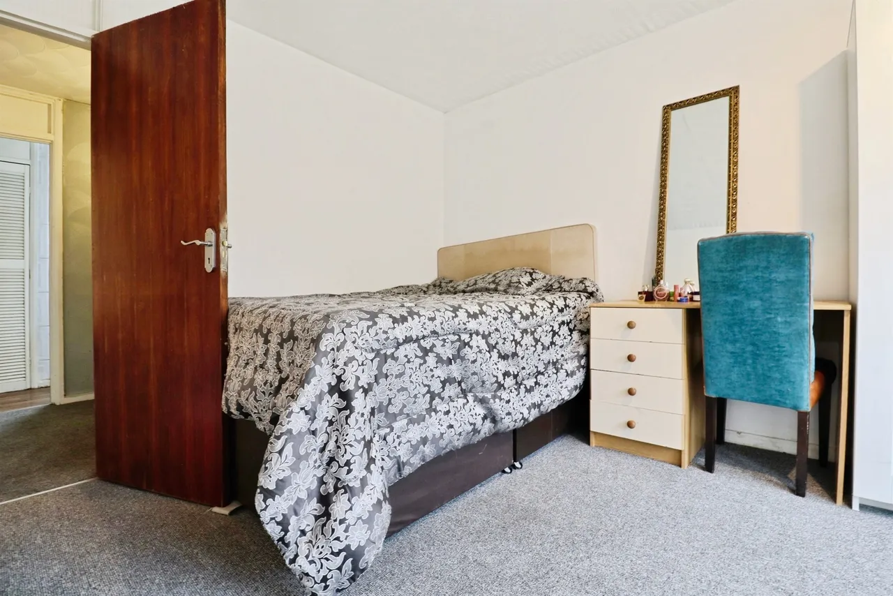 Thomas Street, Cardiff, CF11, photo 14