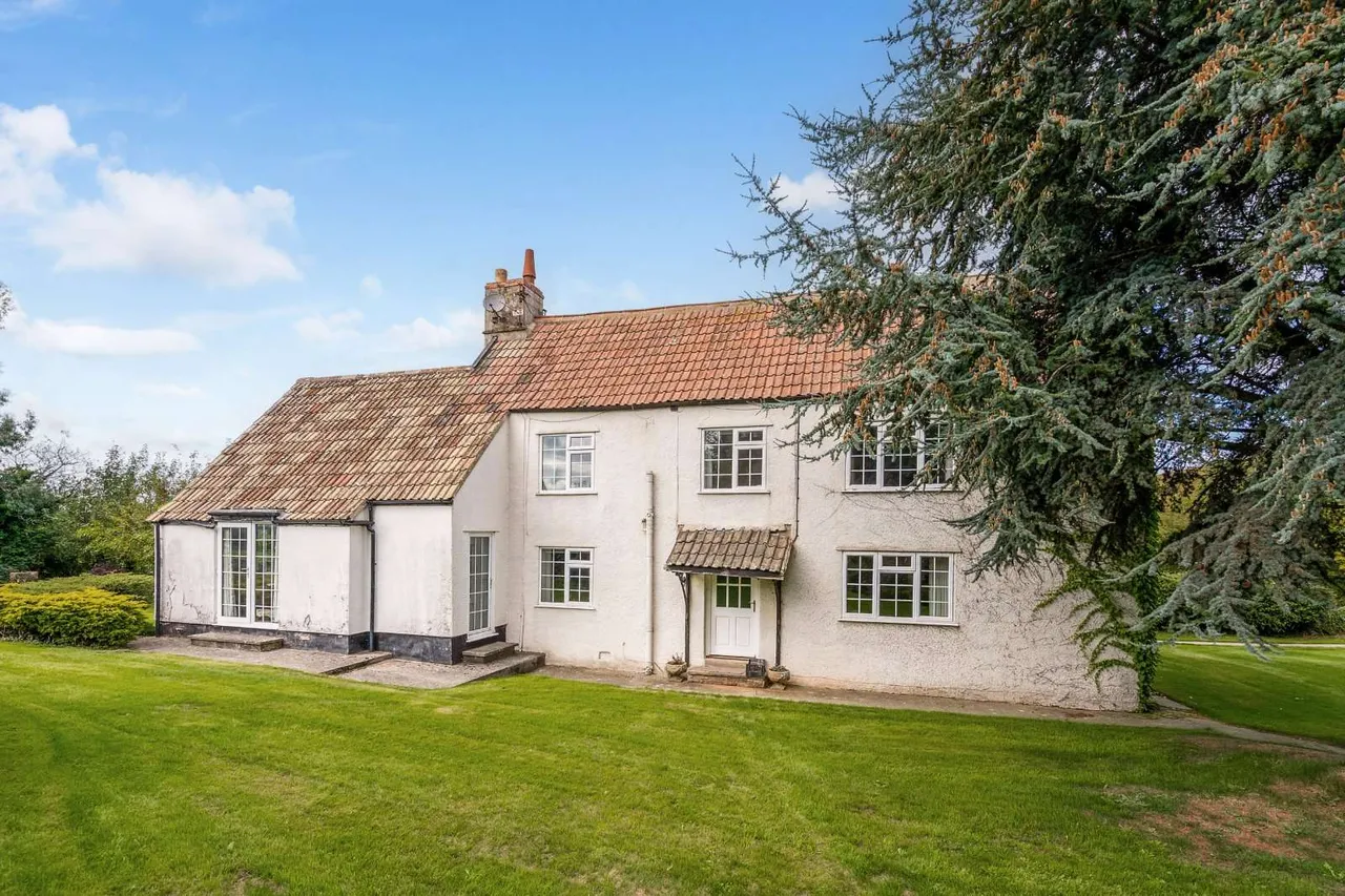 Knowle Hill, Chew Magna, BS40, photo 2