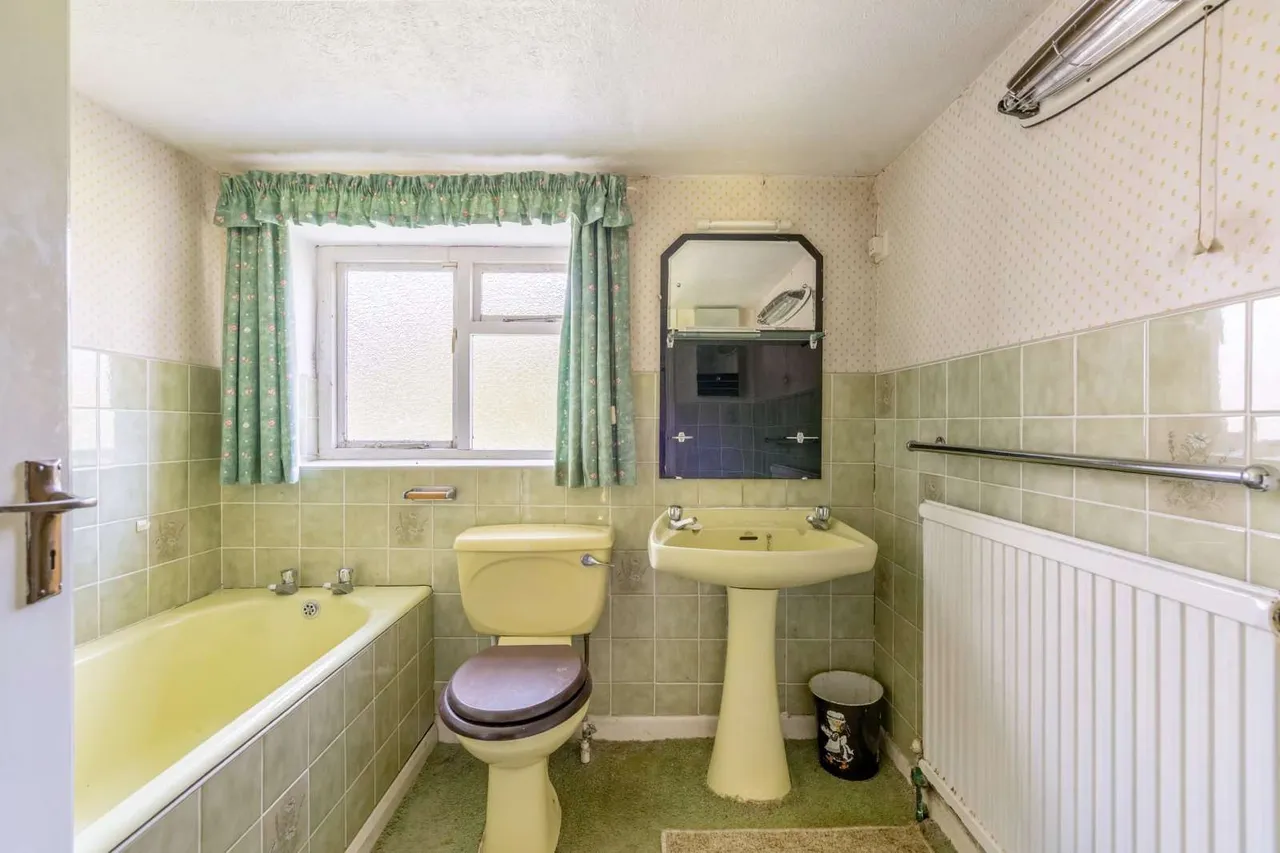 Knowle Hill, Chew Magna, BS40, photo 12