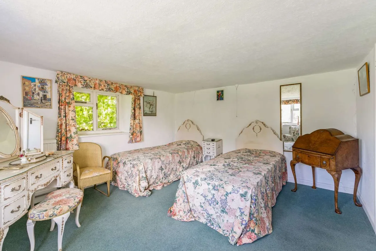 Knowle Hill, Chew Magna, BS40, photo 11