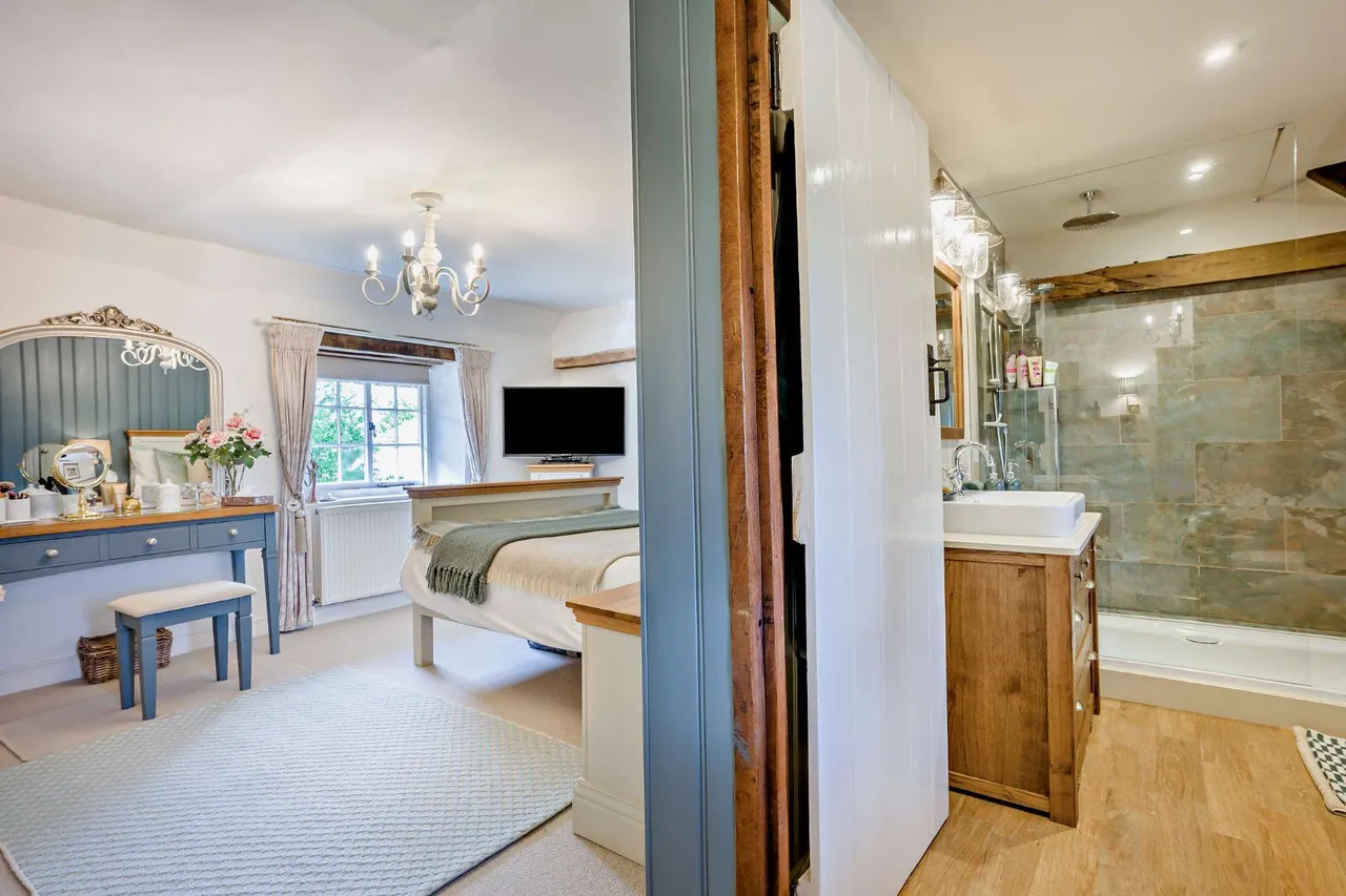 Westworth Farm, Edmondsham, BH21, photo 11