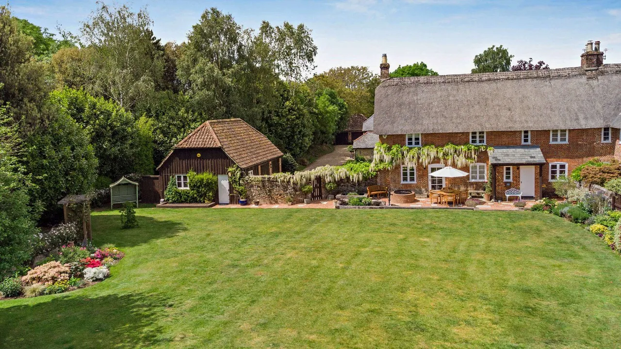 Westworth Farm, Edmondsham, BH21, photo 16