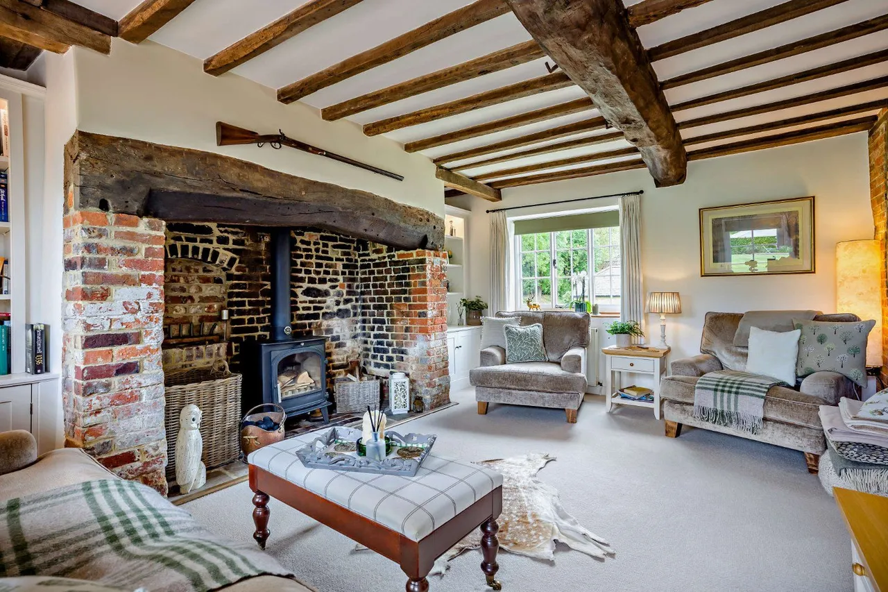 Westworth Farm, Edmondsham, BH21, photo 2