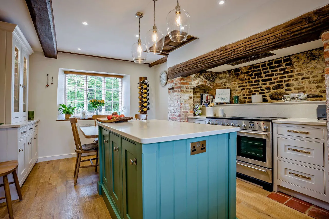 Westworth Farm, Edmondsham, BH21, photo 4