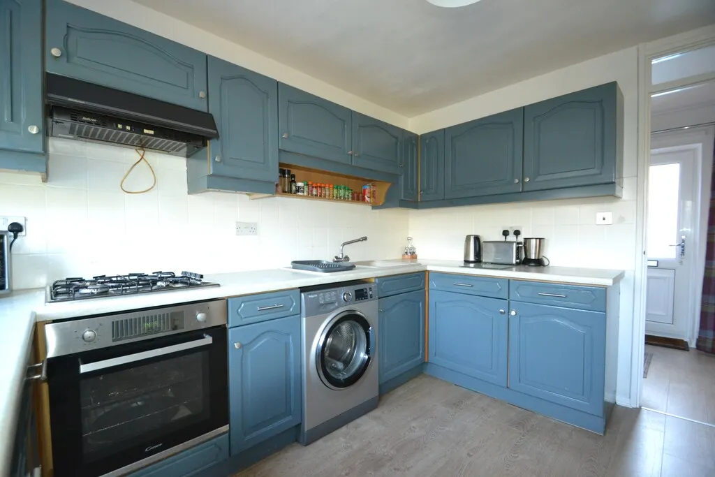 Shuker Close, Newport, photo 5