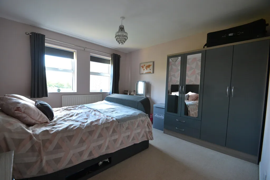 Shuker Close, Newport, photo 11