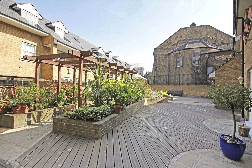 Ensign Street, London, E1 8, photo 14