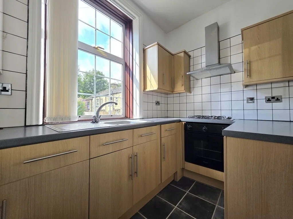 Allen Croft Birkenshaw, Bradford BD11 2AB, photo 3