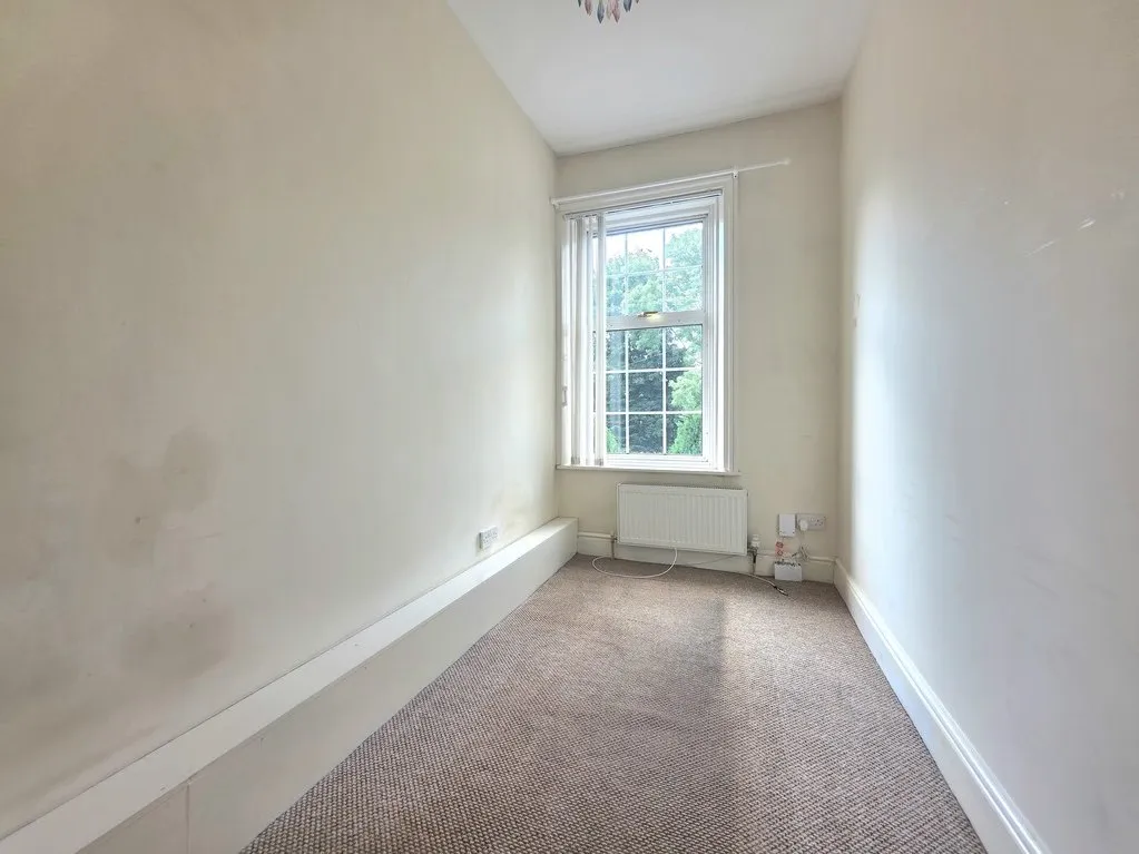 Allen Croft Birkenshaw, Bradford BD11 2AB, photo 6