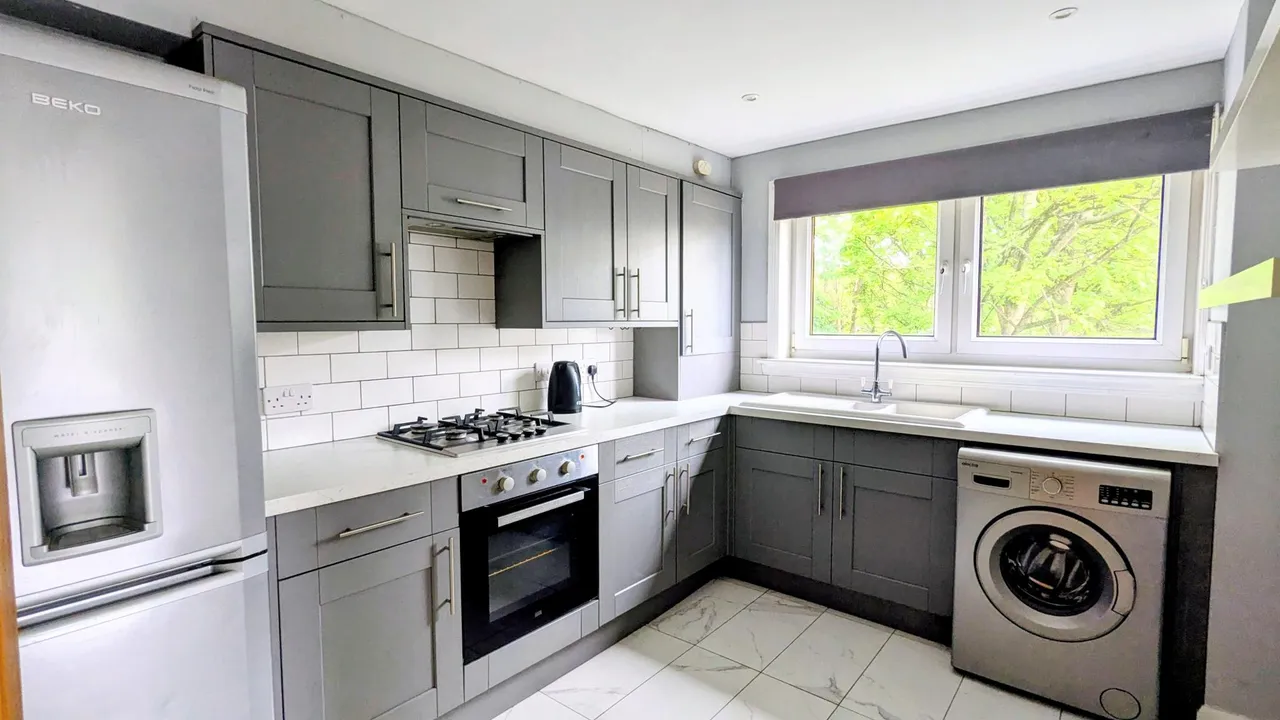 Barntongate Avenue, Edinburgh, EH4, photo 7