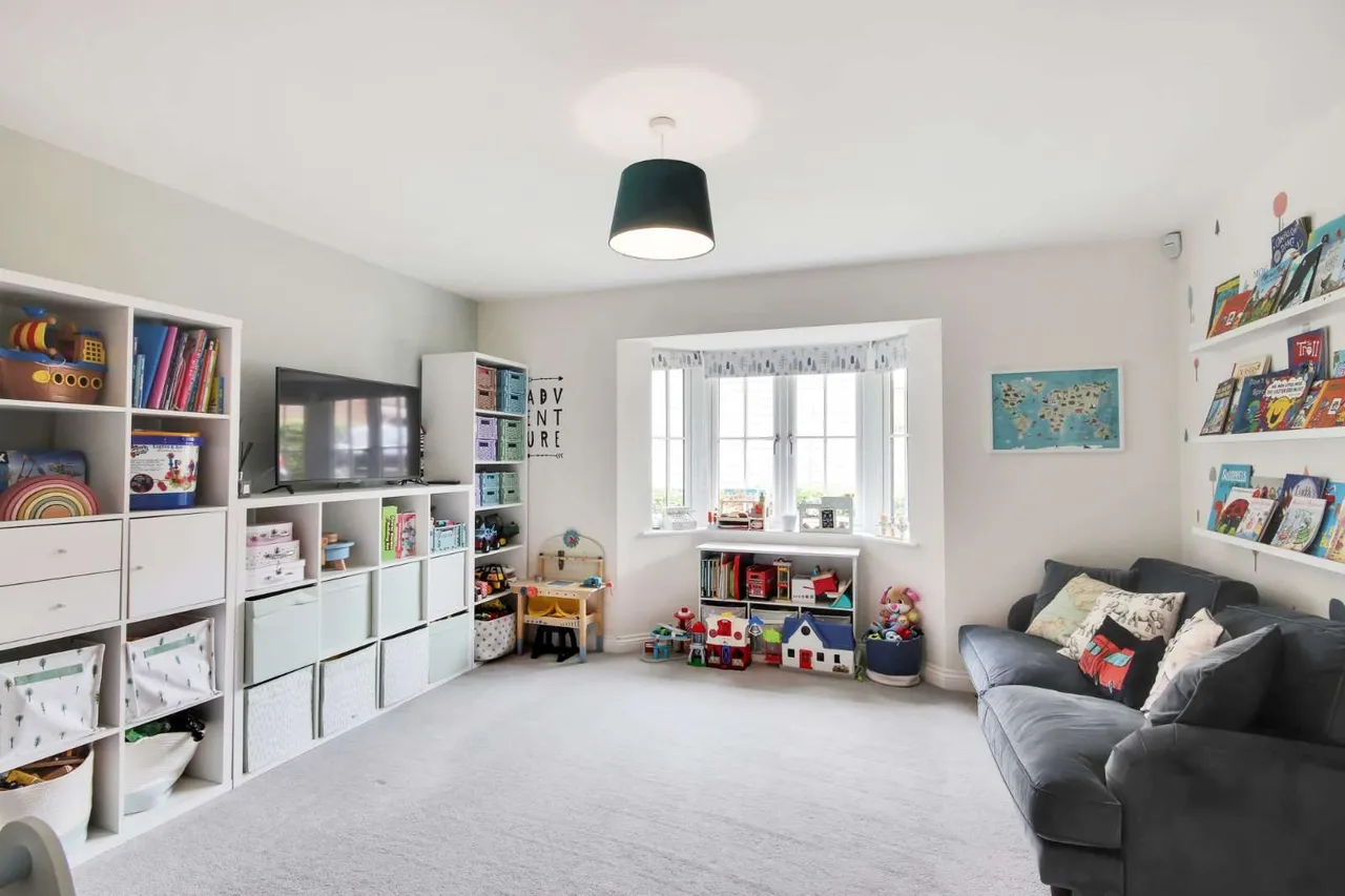 Fullers Way, Biddenden, Ashford, Kent, TN27 8FQ, photo 11
