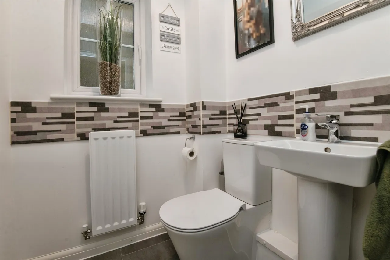 Charter Road, Axminster, EX13, photo 10