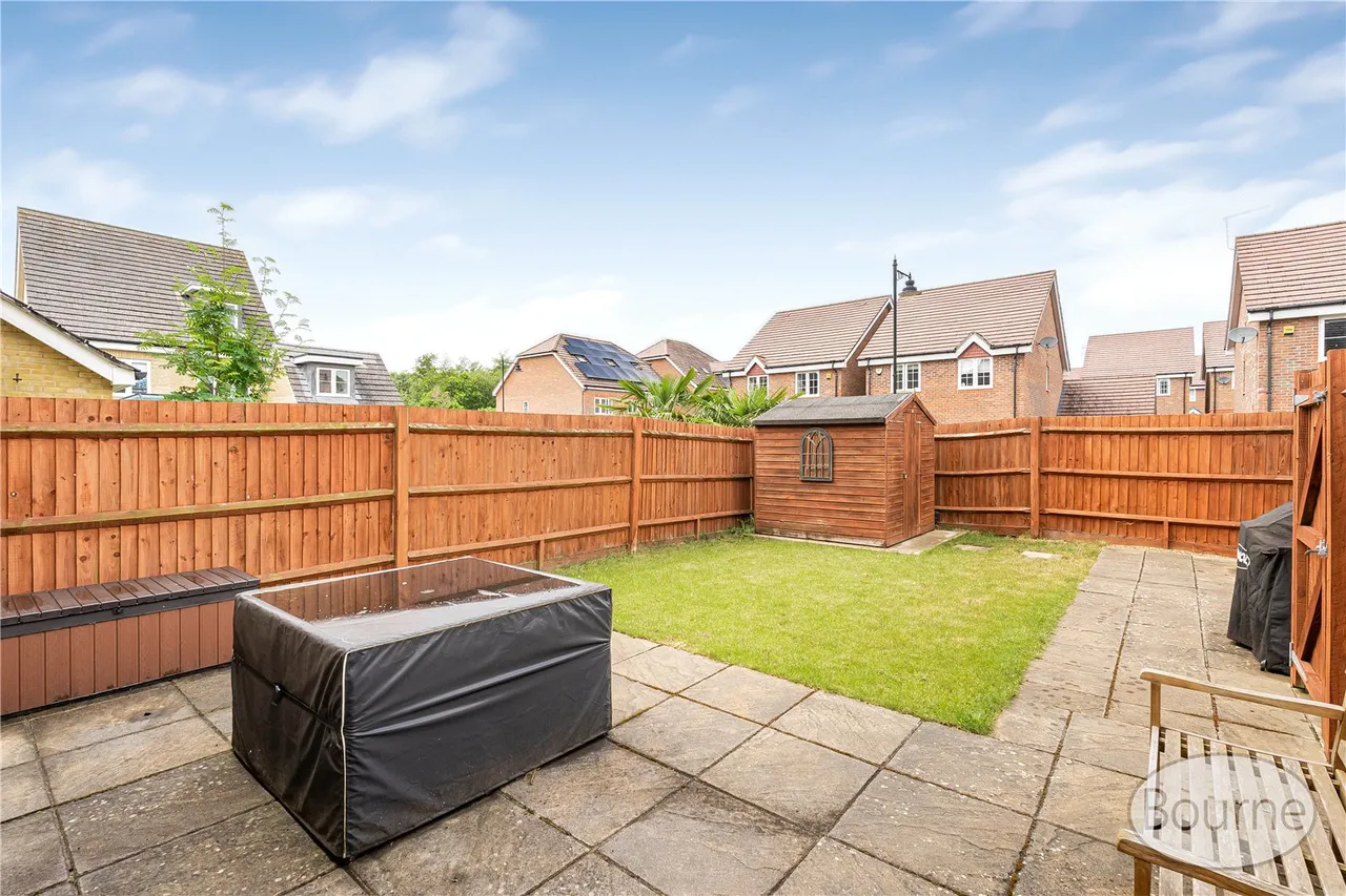 Ayrshire Crescent, Knaphill, GU21, photo 16