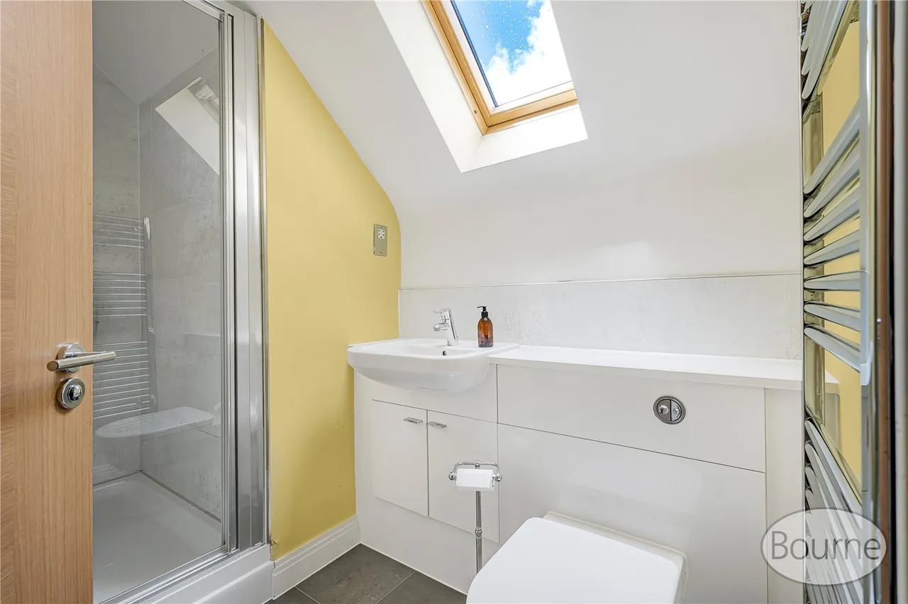 Ayrshire Crescent, Knaphill, GU21, photo 8
