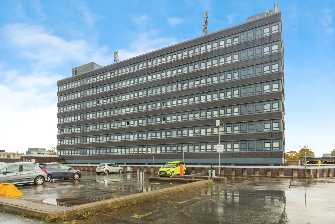 Benbow Street, Sale, Greater Manchester, M33, photo 12