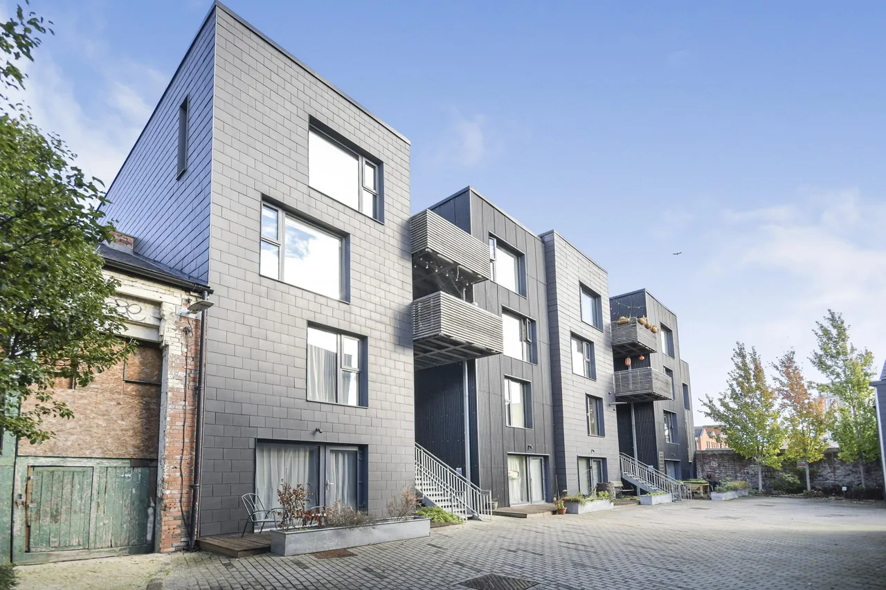 2 bed flat for sale, Cotton Mill Walk, Sheffield, S3