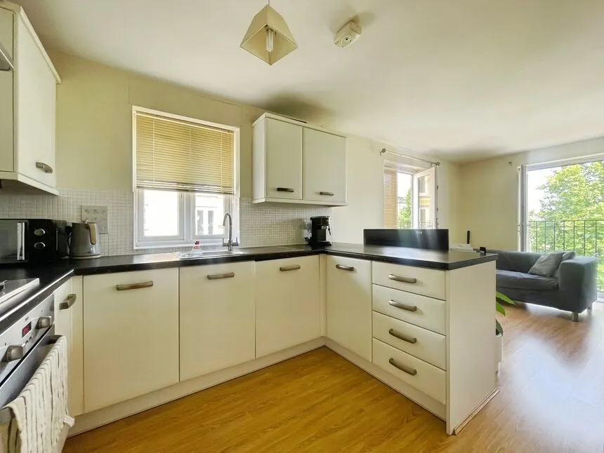 Dodd Road, Watford, WD24, photo 2