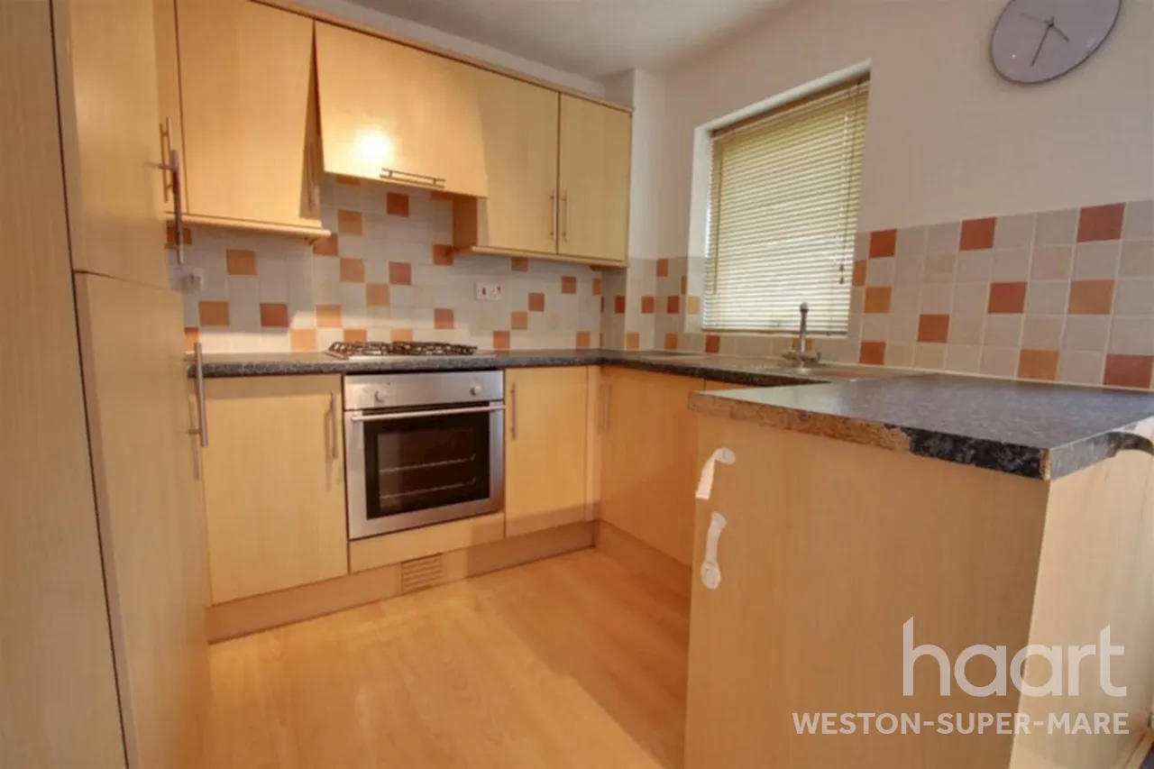 Mead Vale, BS22, photo 4