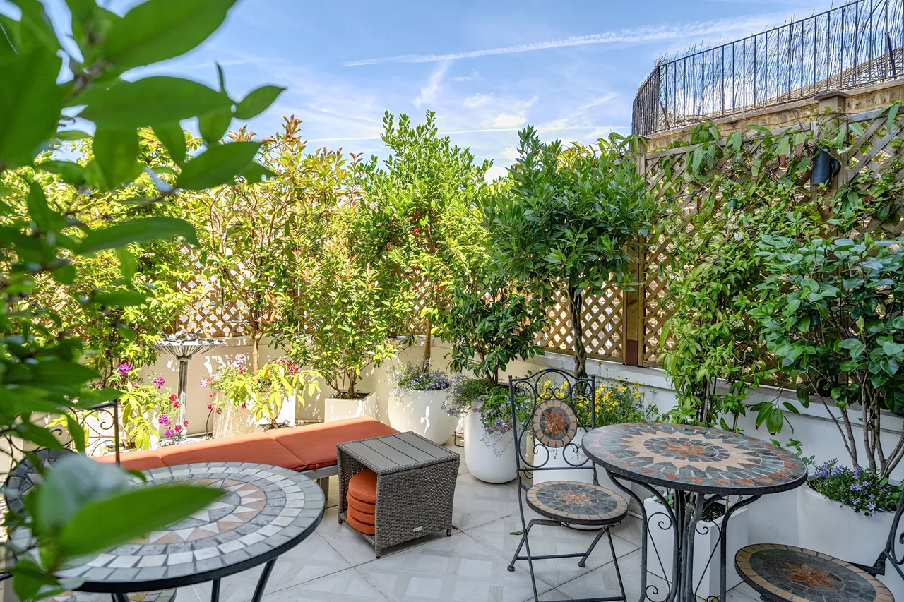Flat 4, 50 Queens Gate Terrace, London, photo 5