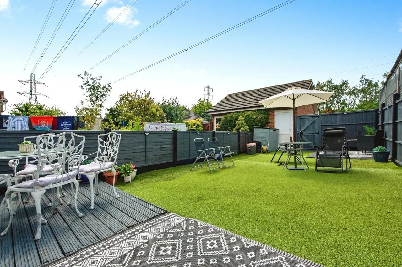Southwell Close, Chafford Hundred, Grays, Essex, RM16, photo 14