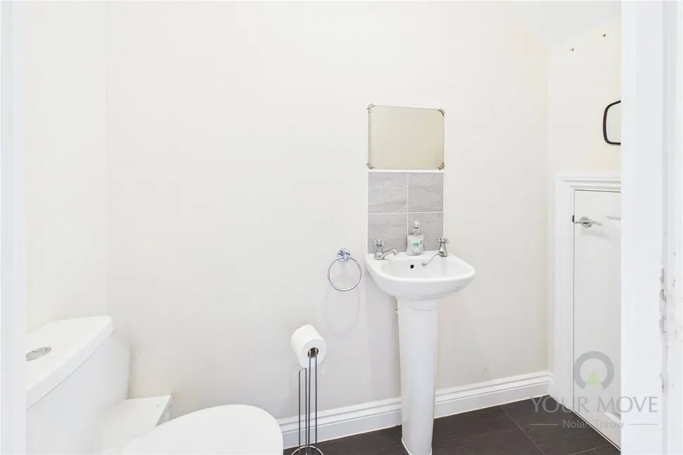 Cliff Court, Little Billing, Northampton, NN3, photo 12