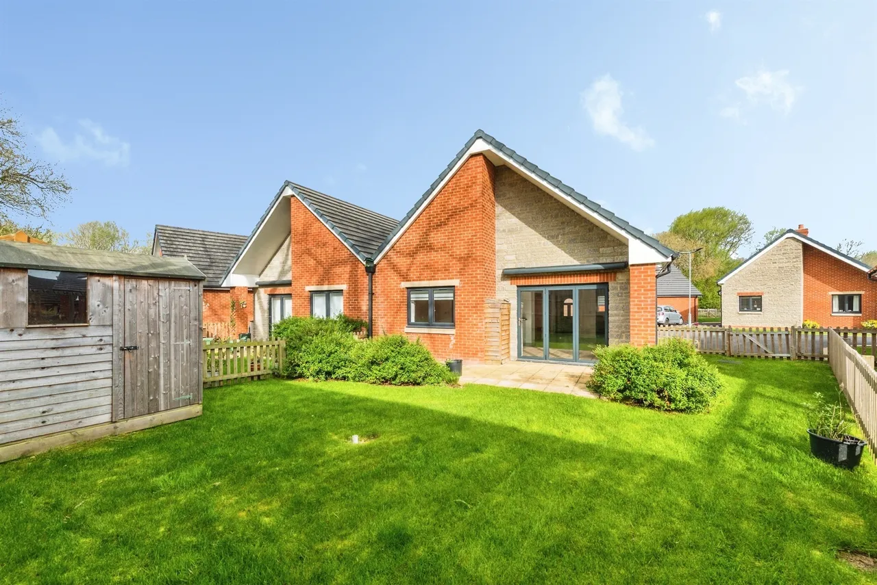 Barnes Road, Swindon, SN3, photo 16