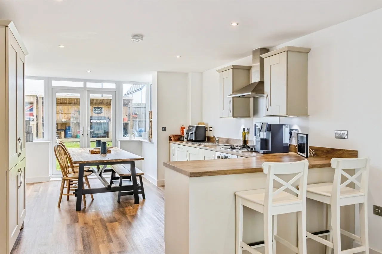 Oathills Crescent, Paignton, TQ4, photo 3
