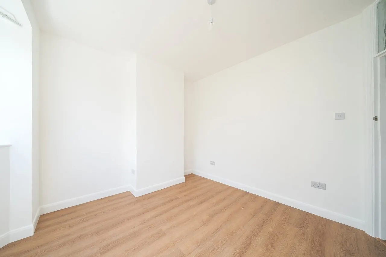 Donaldson Road, London, SE18, photo 10