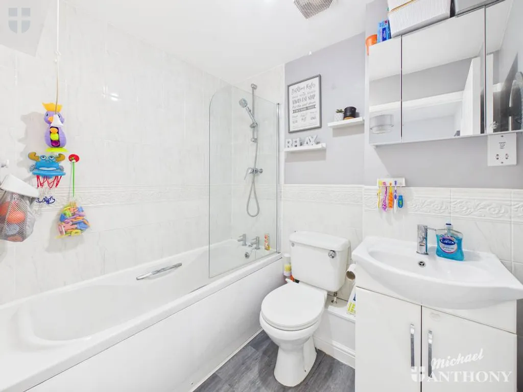 Cooks Road, Aylesbury, HP19 7GD, photo 8