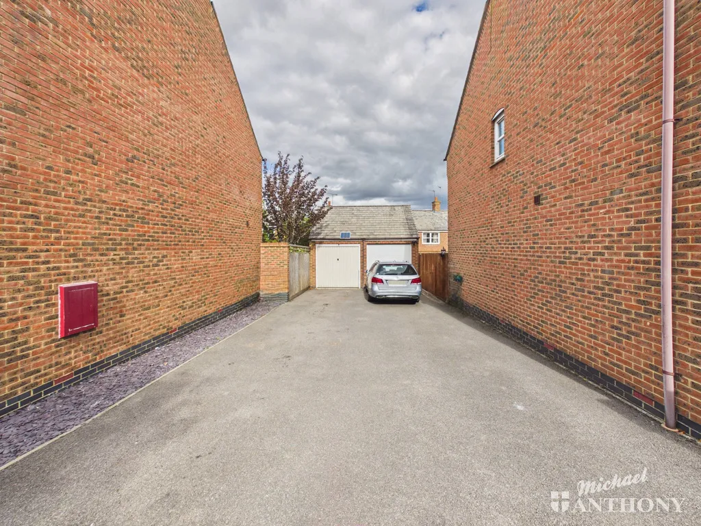 Cooks Road, Aylesbury, HP19 7GD, photo 5