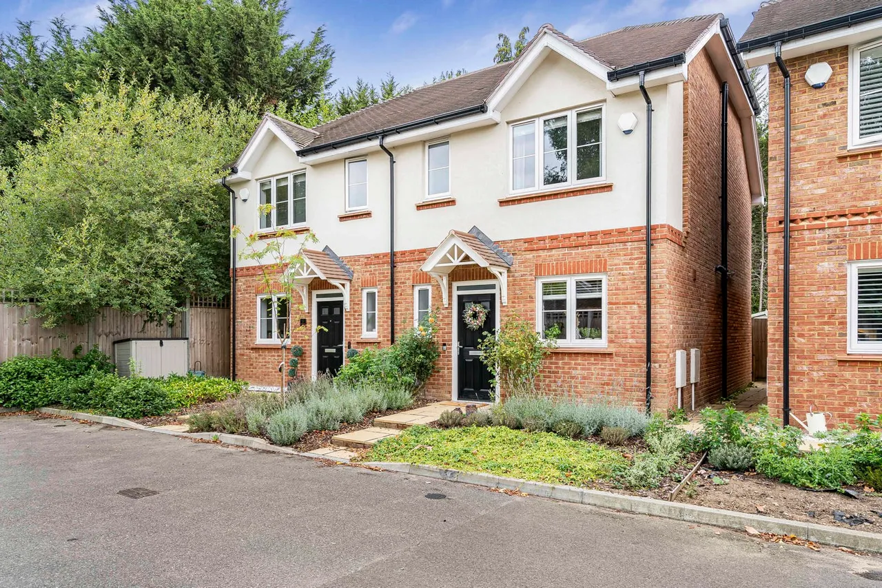 Denton Close, Ash Vale, GU12, photo 24