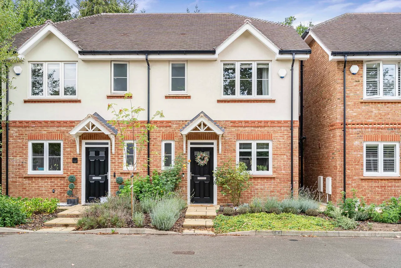 3 bed house for sale, Denton Close, Ash Vale, GU12