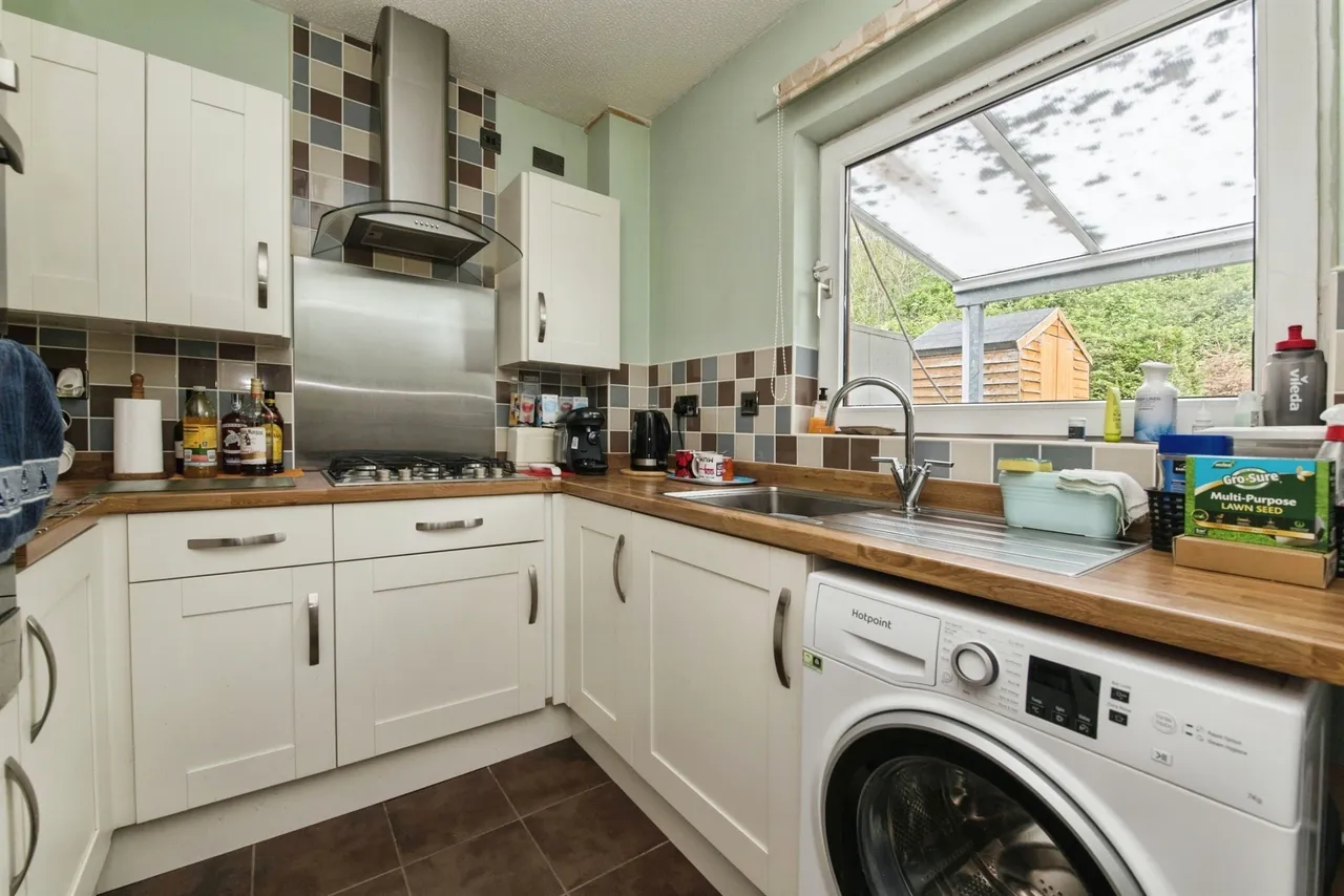 Hexworthy Avenue, Exeter, EX4, photo 5
