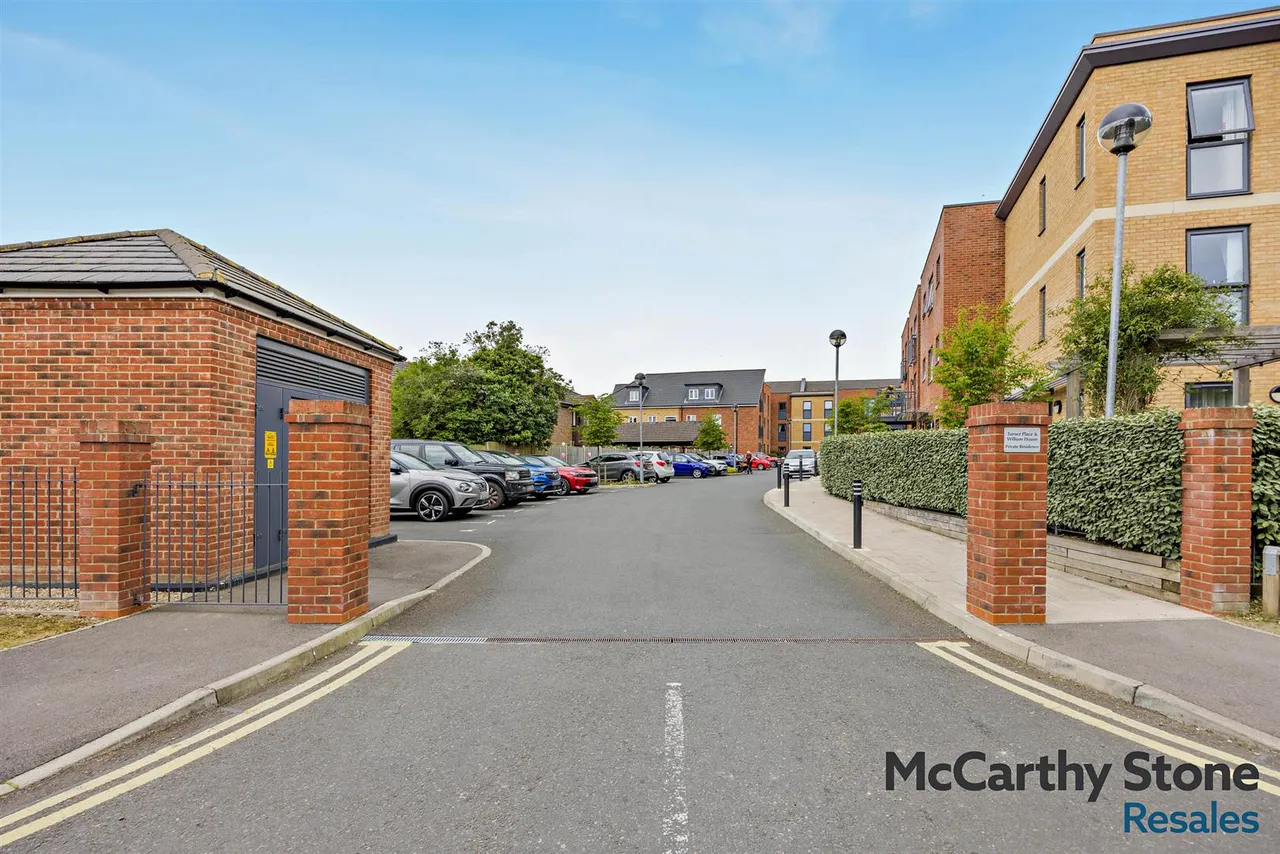 The Moors, Thatcham, RG19, photo 28