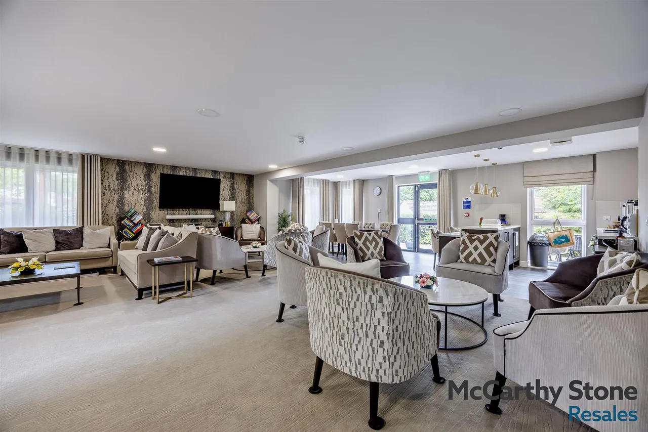 The Moors, Thatcham, RG19, photo 34