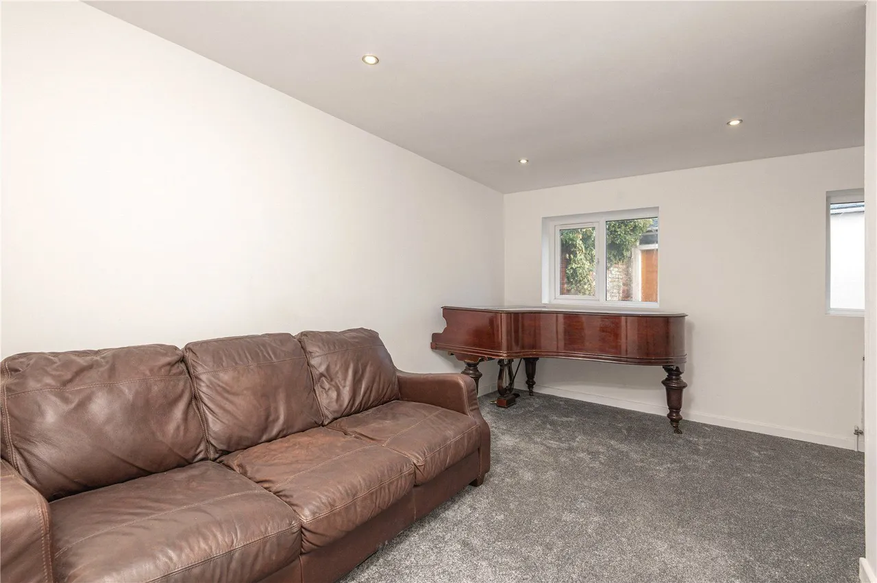 Sandon View, Leeds, LS10, photo 8