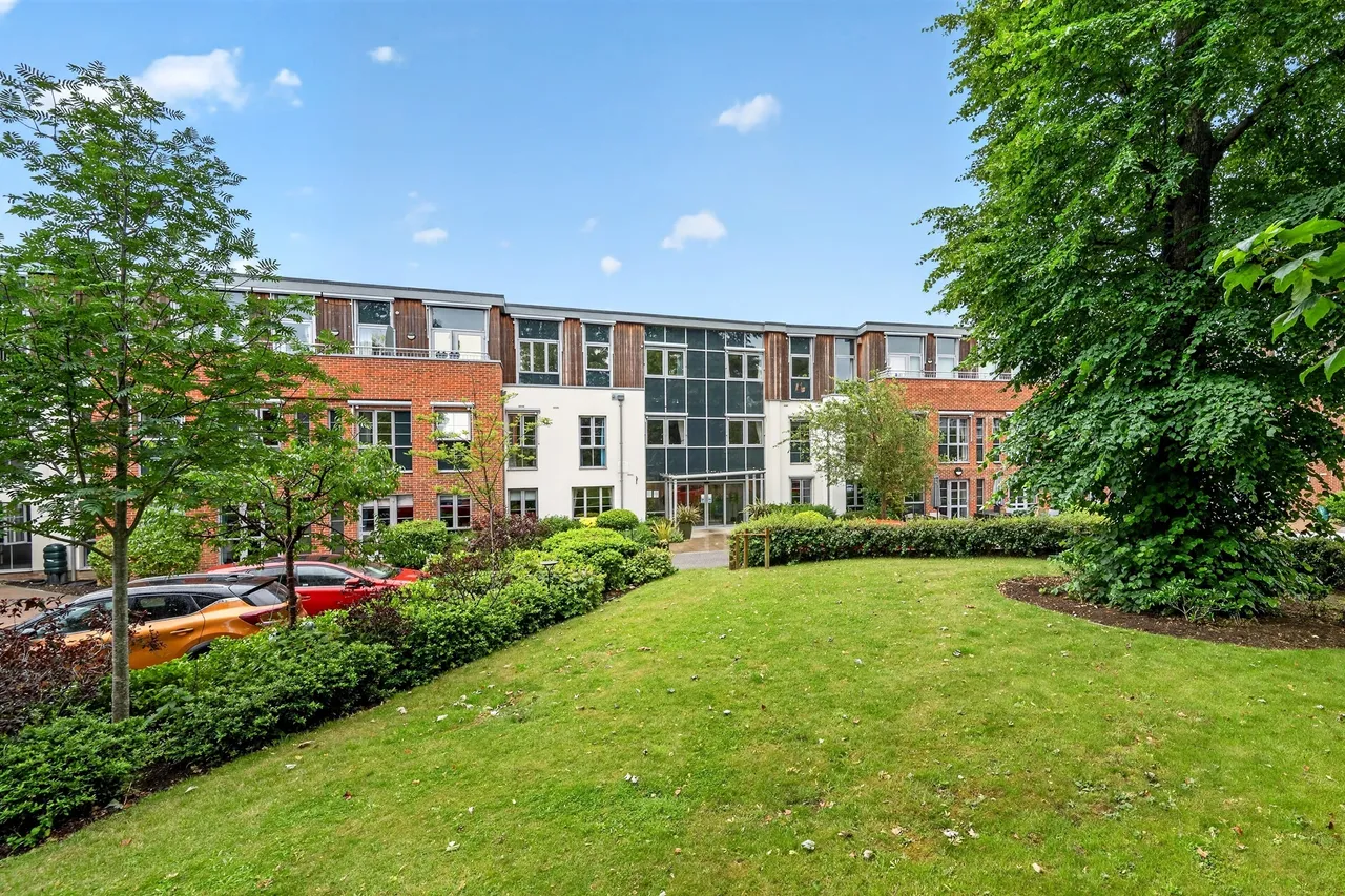 Kingston Road, London, SW20, photo 20