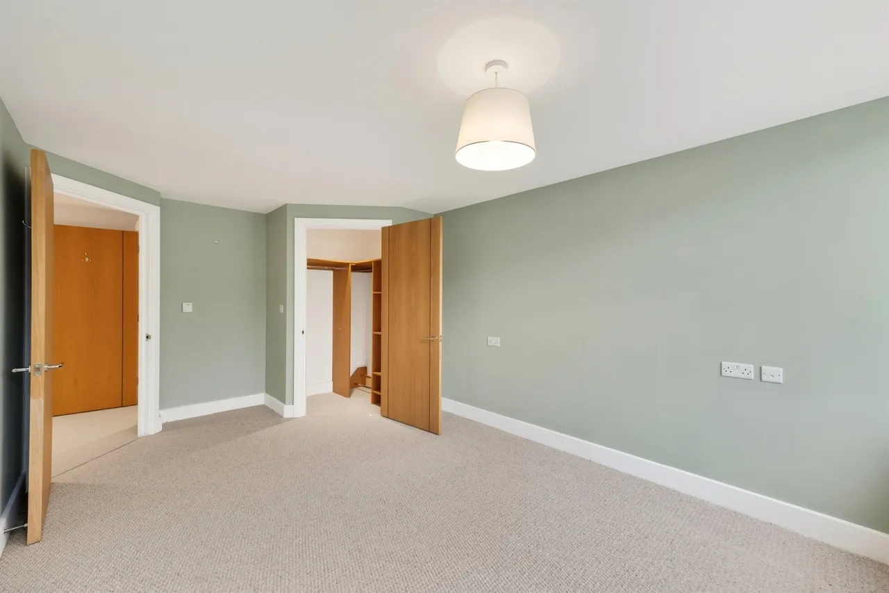 Kingston Road, London, SW20, photo 10