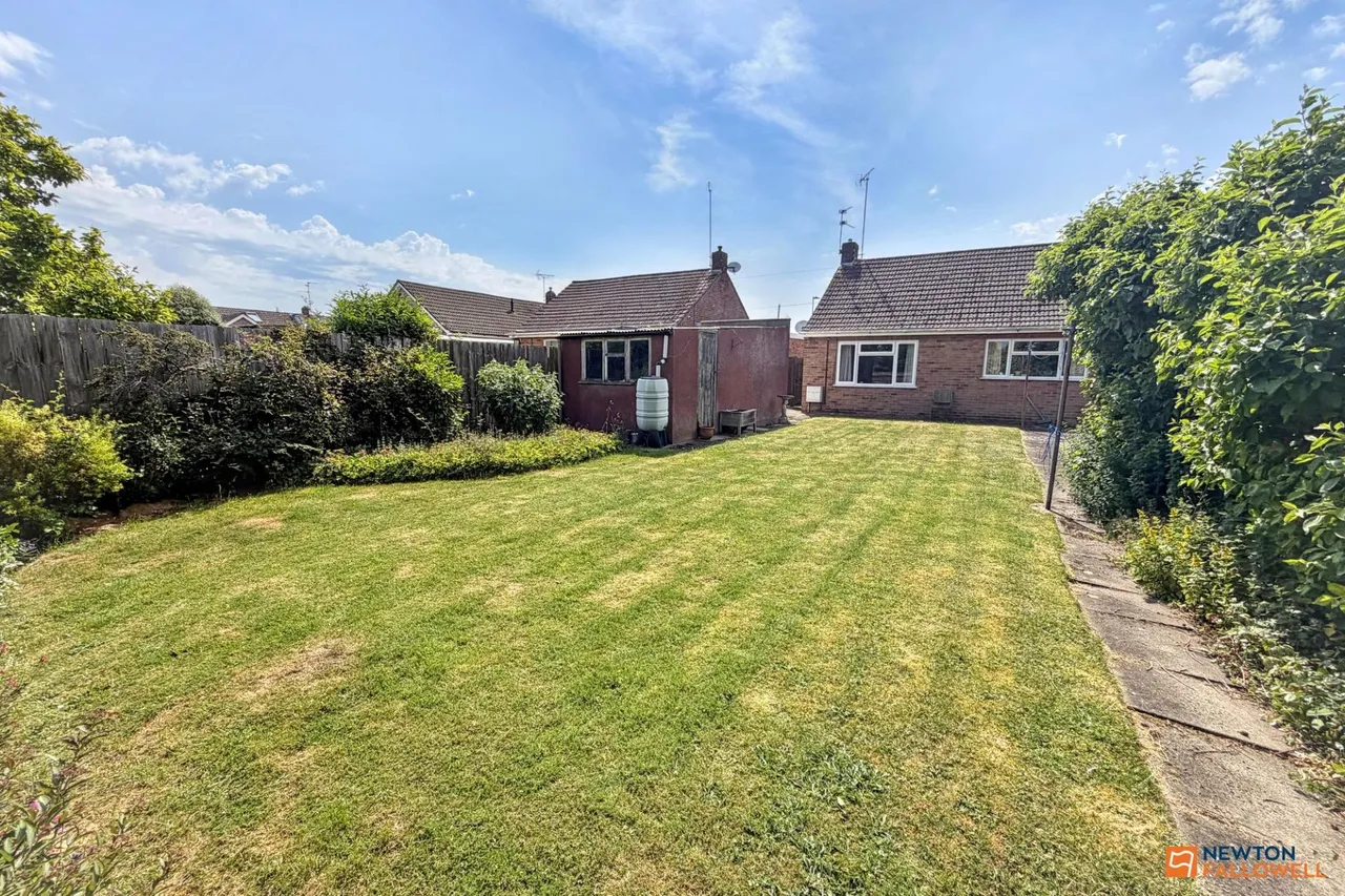 Gunthorpe Road, Gunthorpe, PE4, photo 2