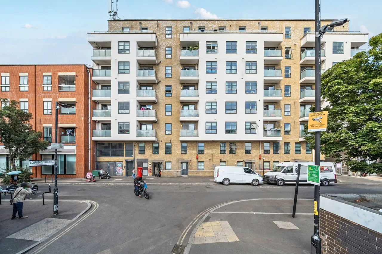 Bournemouth Road, SE15, photo 13