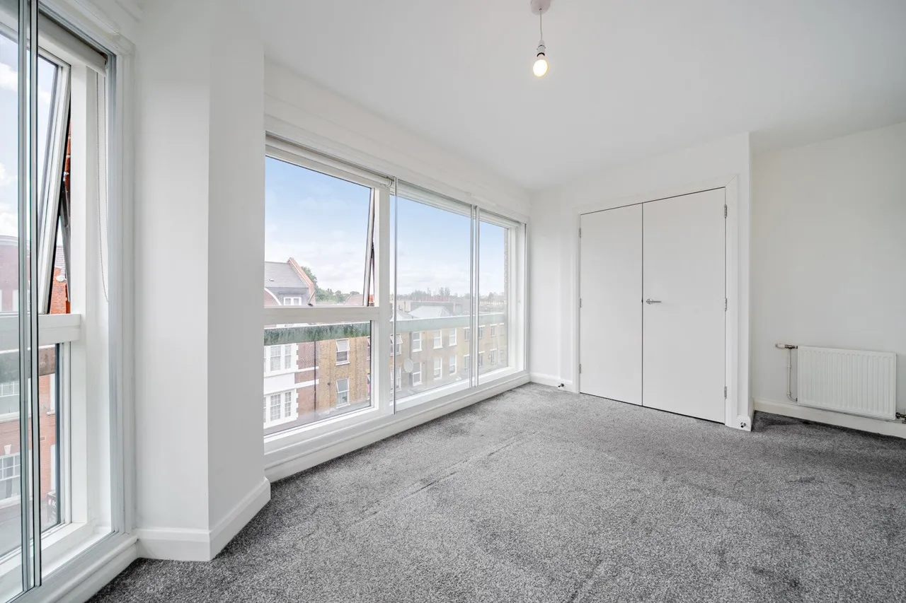 Bournemouth Road, SE15, photo 14